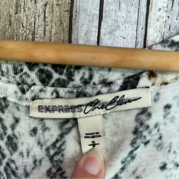 Express One Elena Snake Print Open Shoulder Blouse - Picture 6 of 6